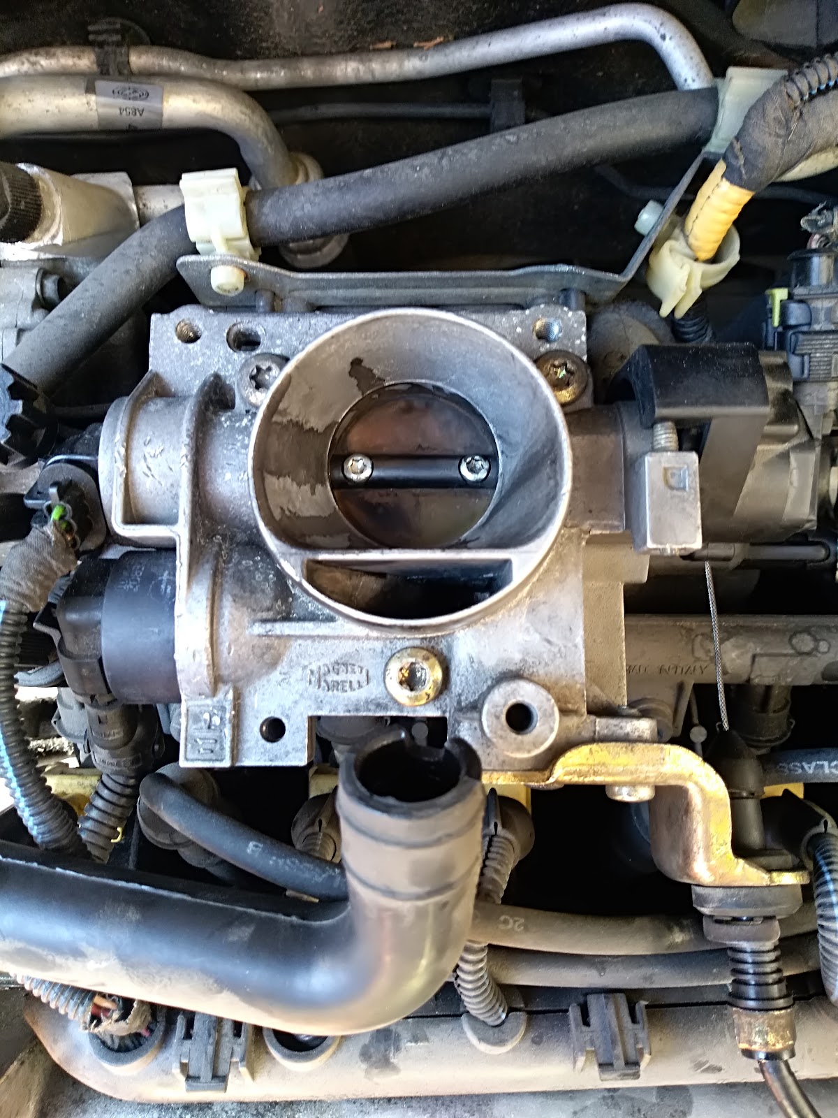 Lavorazione motore auto